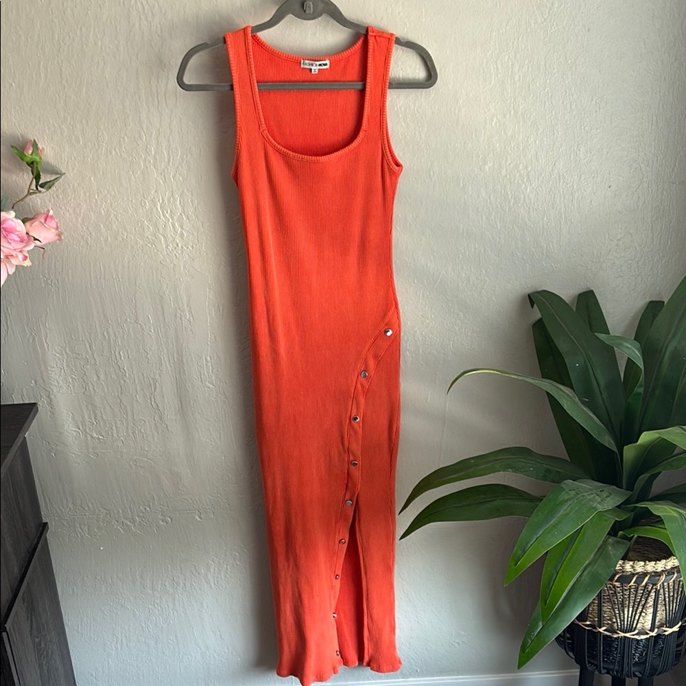 Fashion Nova Orange ribbed fitted midi dress